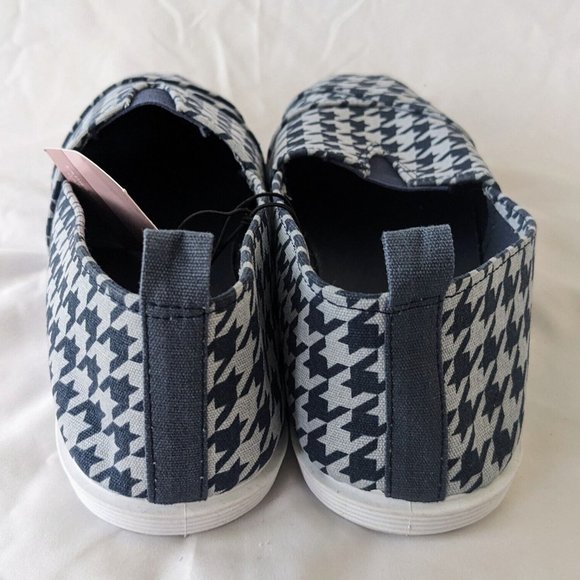 Serra Ladies Memory Foam Canvas Slip-on Sneakers Flat Shoes Sz 9 Navy Print NEW - Picture 5 of 10